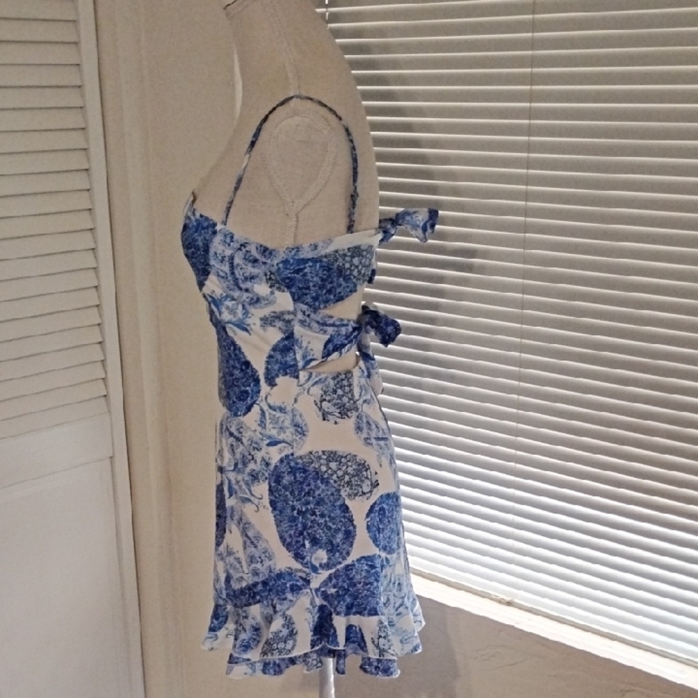 Lucy in the Sky Blue and White Dress - Picture 3 of 5